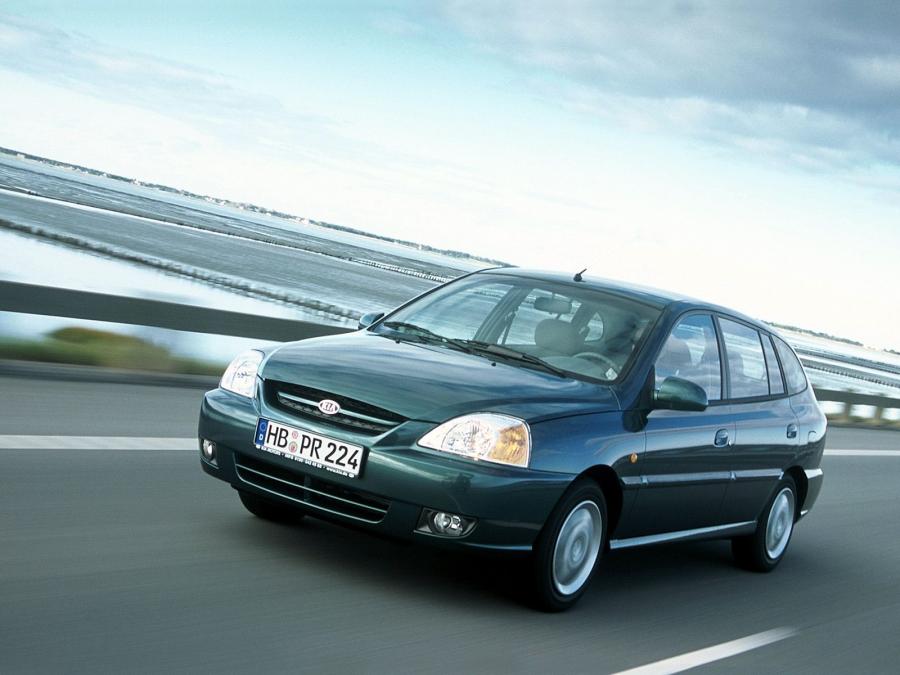  Kia Rio Wagon 2002 года  (фото 8 из 17)